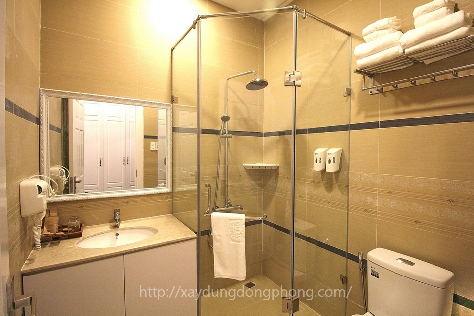 Phòng tắm khách sạn 5 sao tại sao thường được làm từ kính cường lực